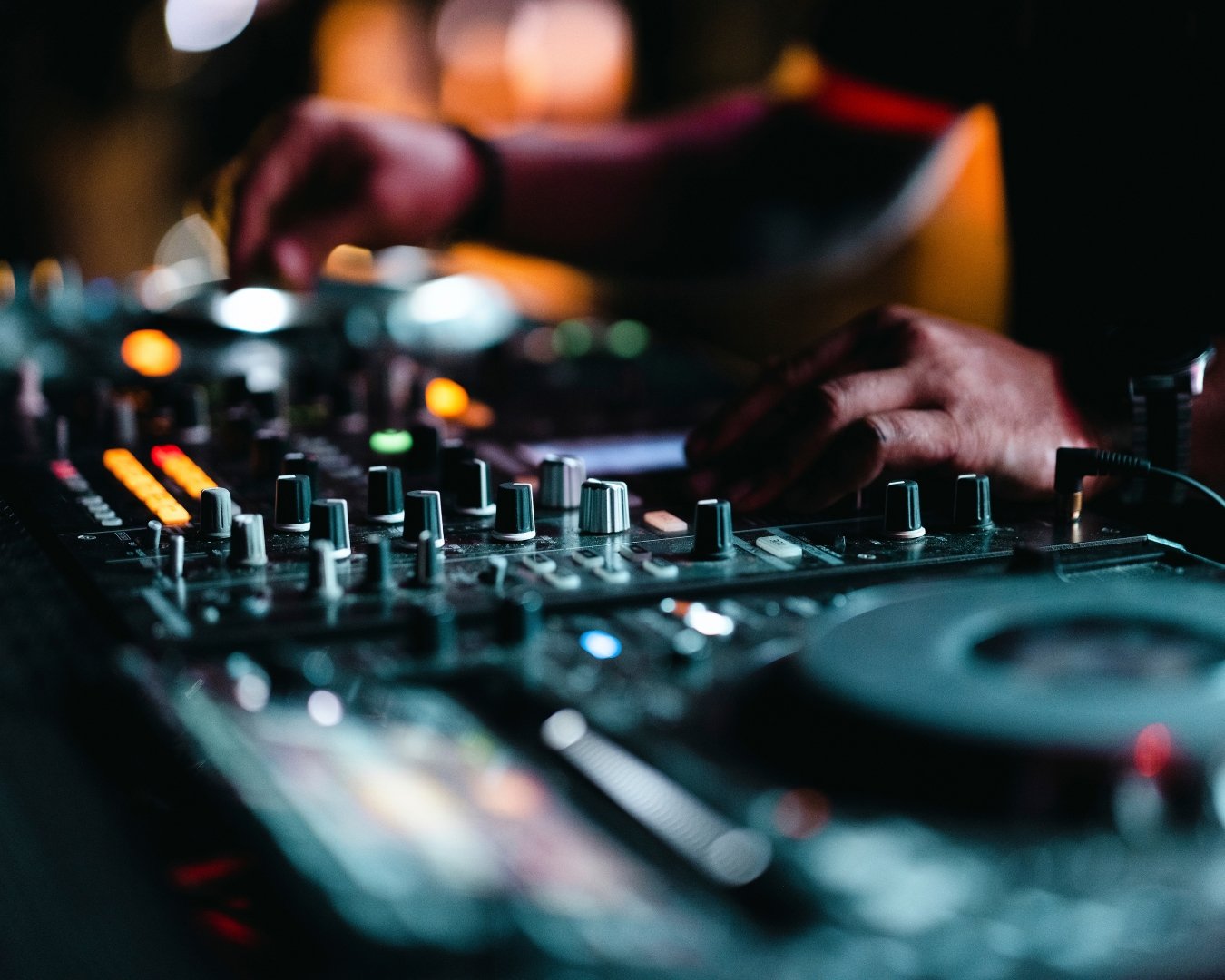 DJ évènement entreprise Cosmedia Paris